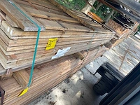 Basralocus beschoeiingsplanken fijnbezaagd 3000-3500x100x20mm (131x) - afbeelding 2 van  3