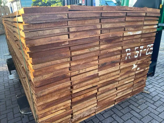Basralocus hardhouten beschoeiingsplanken 20x200mm, lengte 350cm (125x) - afbeelding 3 van  3