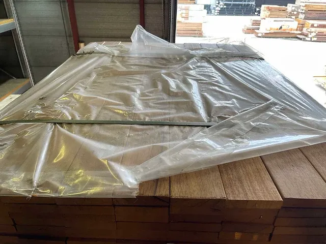 Basralocus hardhouten planken geschaafd 21x95mm, lengte 125cm (200x) - afbeelding 1 van  3