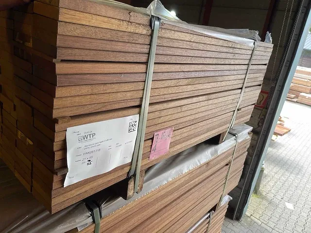 Basralocus hardhouten planken geschaafd 21x95mm, lengte 125cm (200x) - afbeelding 2 van  3