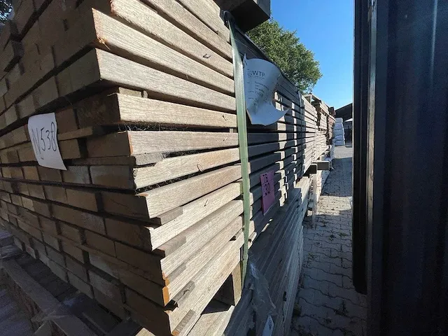 Basralocus hardhouten planken geschaafd 25x90mm, lengte 185cm (165x) - afbeelding 2 van  3