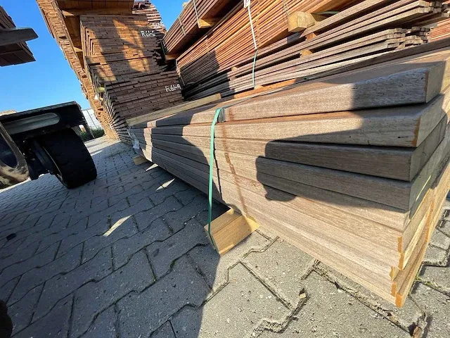 Basralocus hardhouten planken geschaafd 27x140mm, lengte 215cm (74x) - afbeelding 2 van  3