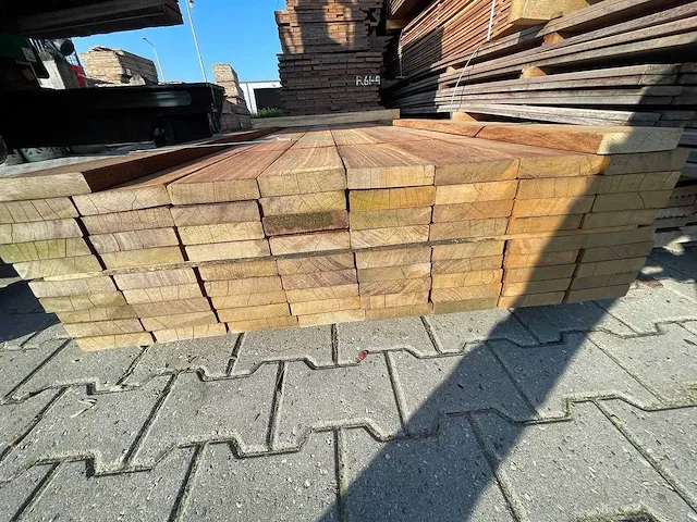 Basralocus hardhouten planken geschaafd 27x140mm, lengte 215cm (74x) - afbeelding 3 van  3
