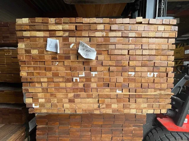 Basralocus hardhouten planken geschaafd 27x40mm, lengte 245cm (408x) - afbeelding 3 van  3