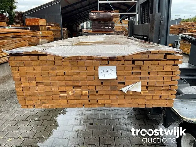 Basralocus hardhouten regels geschaafd 27x42mm, lengte 430cm - afbeelding 2 van  2