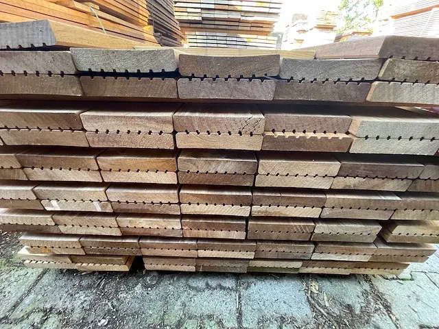 Basralocus hardhouten vlonderplanken 28x145mm, lengte 95cm (102x) - afbeelding 3 van  3