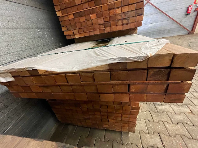 Basralocus regels geschaafd 2750x68x45mm (51x) - afbeelding 3 van  3