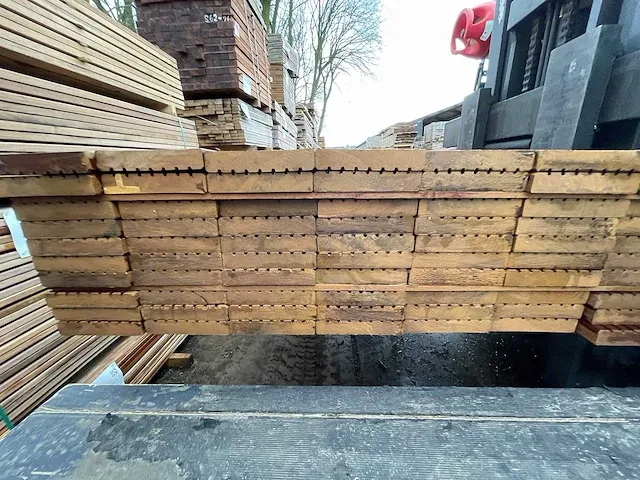 Basralocus vlonderplanken 27x145mm, lengte 155cm (84x) - afbeelding 3 van  3
