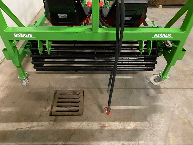 Basrijs 2-rijig plantmachine - afbeelding 9 van  13