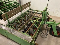Basrijs band plantmachine - afbeelding 3 van  11