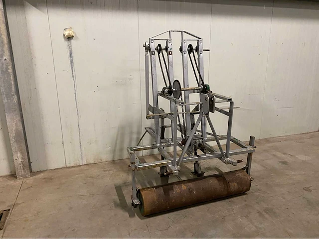 Basrijs ponsmachine - afbeelding 1 van  6