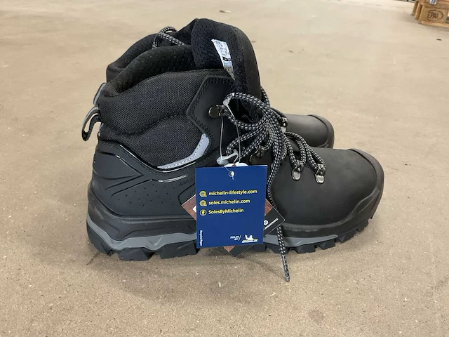 Bata industries basalt paar werkschoenen (maat 41) - afbeelding 1 van  4