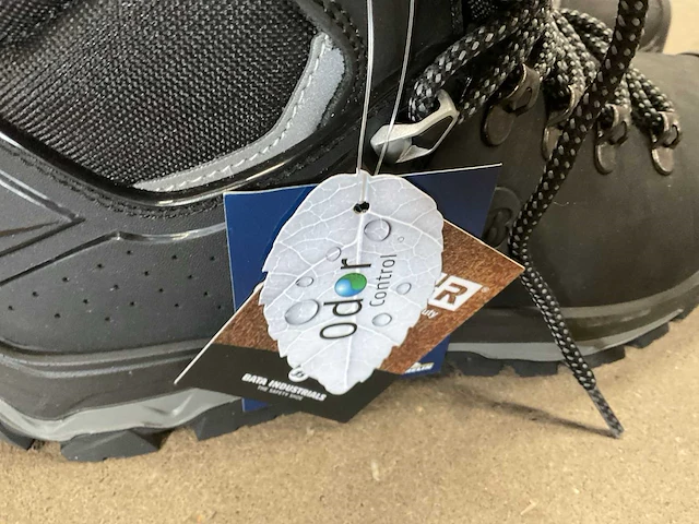 Bata industries basalt paar werkschoenen (maat 41) - afbeelding 2 van  4