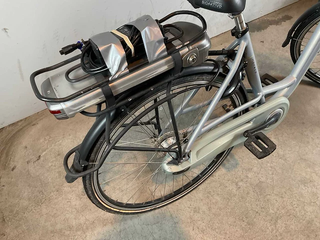 Batavus - dames - elektrische fiets - afbeelding 4 van  7