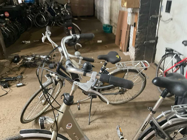 Batavus damesfiets (3x) - afbeelding 10 van  12