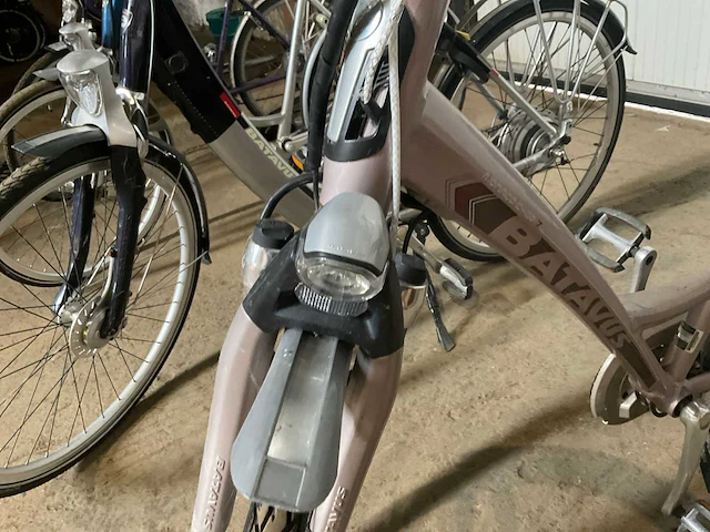 Batavus elektrische fiets (4x) - afbeelding 4 van  16