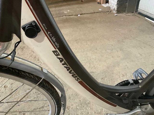 Batavus volta deluxe elektrische fiets - afbeelding 3 van  14