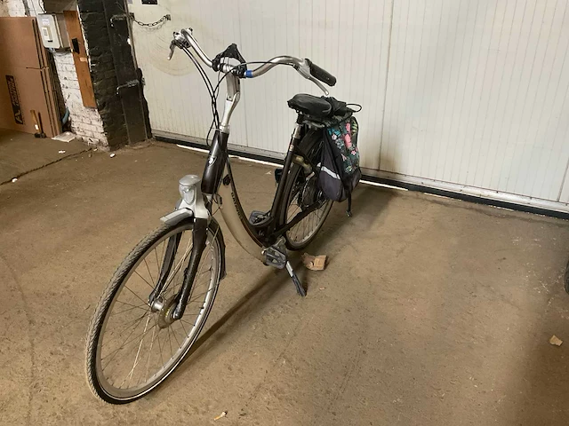 Batavus volta deluxe elektrische fiets - afbeelding 1 van  14