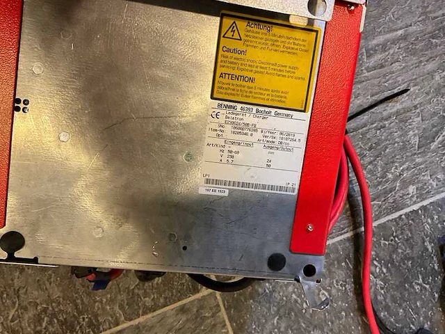 Batterij lader beltron, 24v 50a, grijs, bouwjaar 2019 - afbeelding 2 van  2