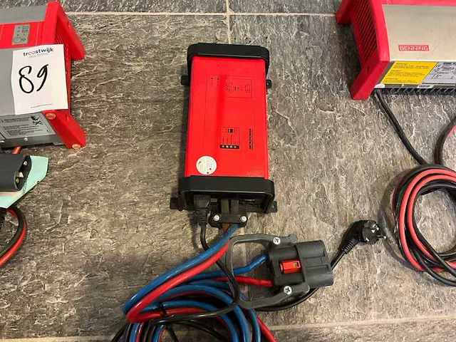 Batterij lader micropower, 24v 60a, rood - afbeelding 1 van  2