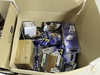 Batterijen in vijf dozen w.o. blokbatterijen, aa en d batterijen - afbeelding 3 van  5