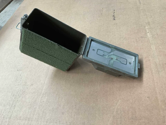Battery box (39x) - afbeelding 3 van  5