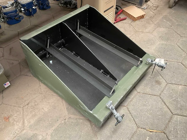 Battery box - afbeelding 1 van  4