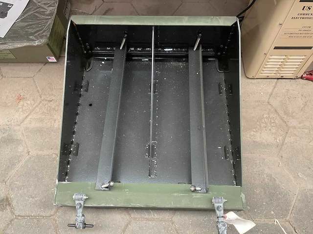 Battery box - afbeelding 2 van  4
