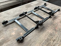 Battery retainer - afbeelding 1 van  4