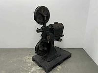 Bauer - decoratieve antieke bioscoop filmprojector - afbeelding 12 van  24