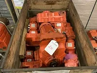 Bauer partij elektromotoren (ca 15x) - afbeelding 6 van  13