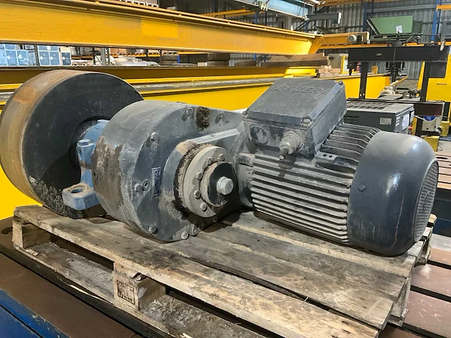 Bauer reductiemotor met wiel (4x) - afbeelding 4 van  6