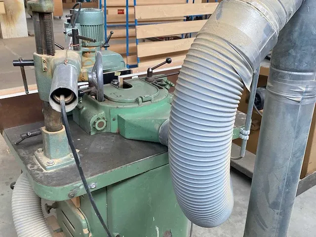 Bäuerle - sfm - houtfreesmachine met aanvoerapparaat - 1962 - afbeelding 7 van  10