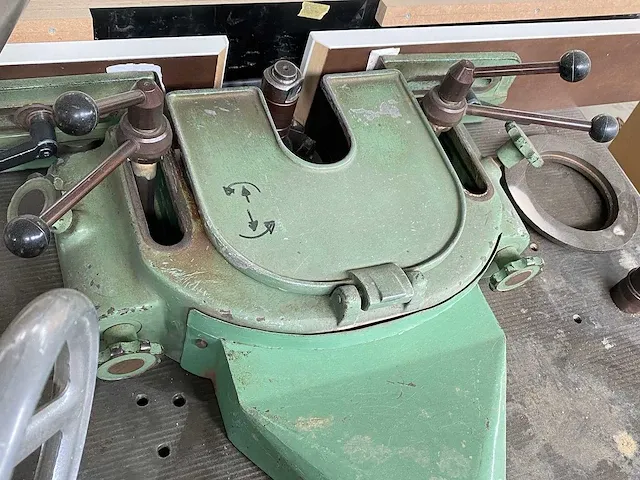 Bäuerle - sfm - houtfreesmachine met aanvoerapparaat - 1962 - afbeelding 8 van  10
