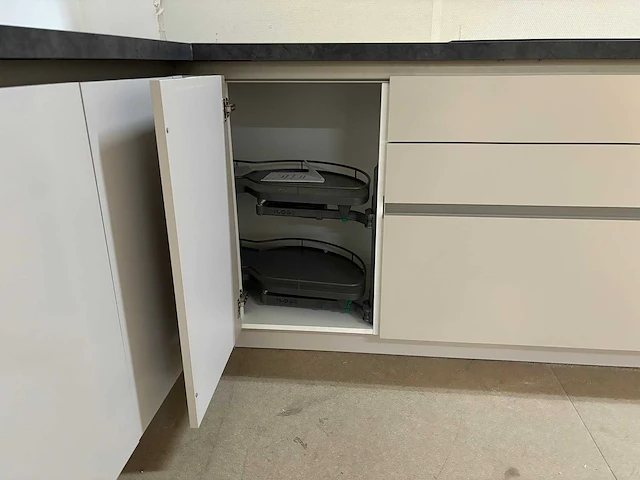 Bauformat - showroomkeuken - afbeelding 10 van  28