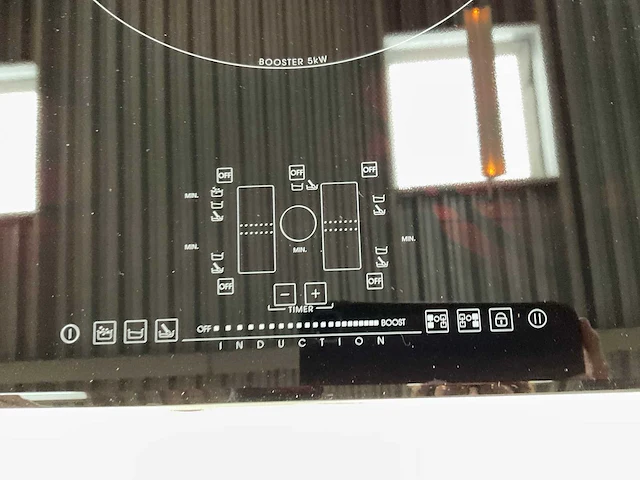 Bauknecht espif8950in inbouw 5-zone inductie kookplaat - afbeelding 3 van  5
