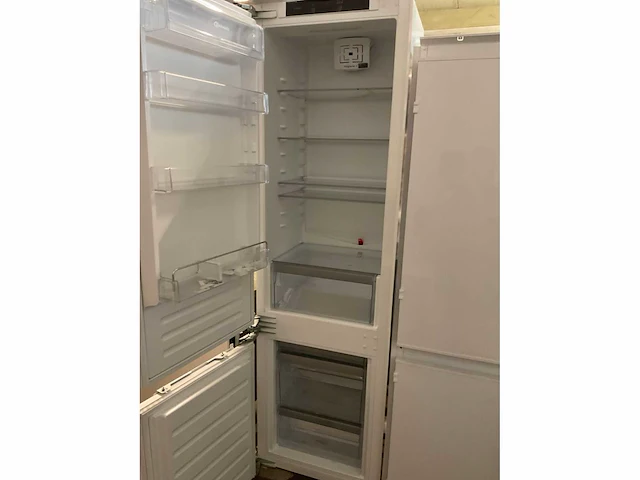 Bauknecht kgis 3194 a inbouw koelvriescombinatie - afbeelding 2 van  7