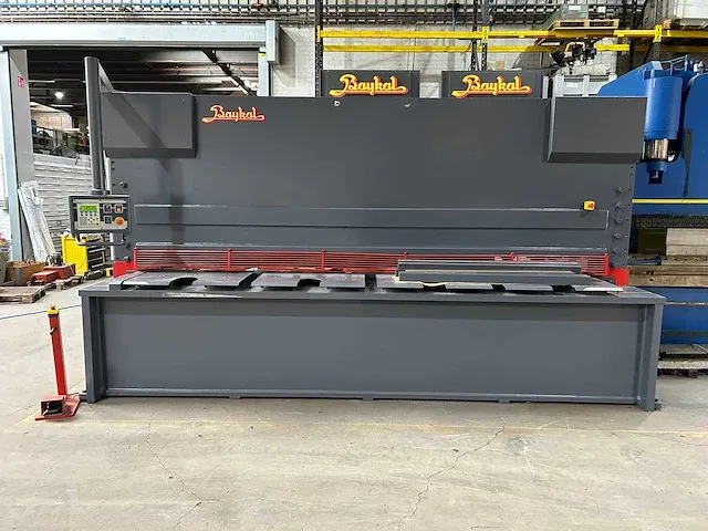 Baykal - hnc 4100x13mm - guillotineschaar - 2005 - afbeelding 1 van  11