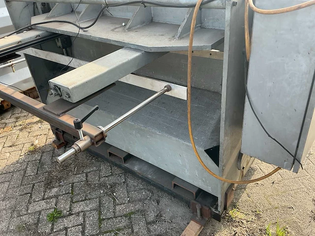 Baykal rgs 1560x3,5 guillotineschaar - afbeelding 9 van  9