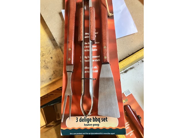 Bbq materiaal 1 x 3delige set en 1 x kwast,zware kwaliteit - afbeelding 2 van  9