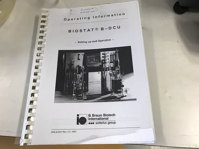 B.braun biotech 10 liter biostat b-dcu twin bioreactor opstelling - afbeelding 16 van  26