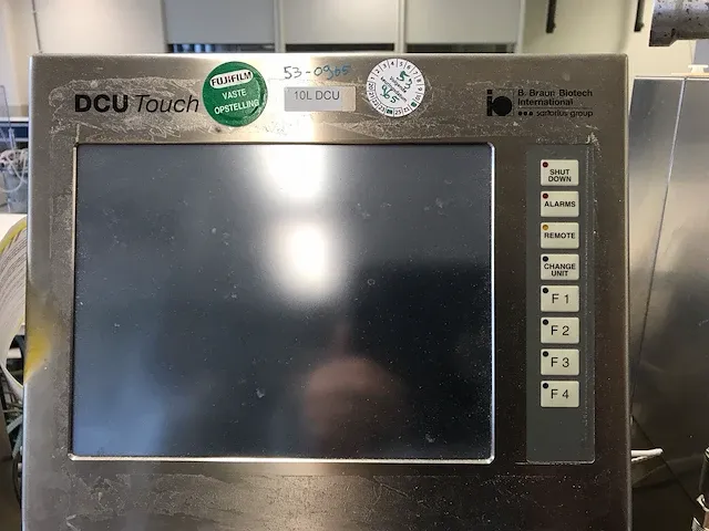 B.braun biotech 10 liter biostat b-dcu twin bioreactor opstelling - afbeelding 20 van  26