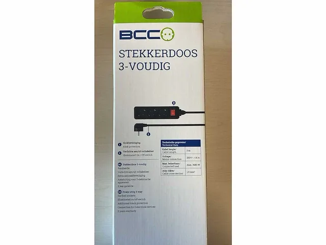 Bcc stekkerdoos 3-voudig - schakelaar - zwart - afbeelding 4 van  5