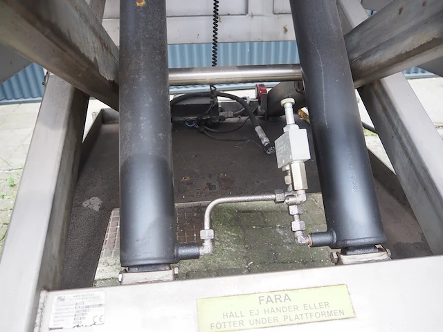 Bd lift & container int. ab - afbeelding 13 van  25