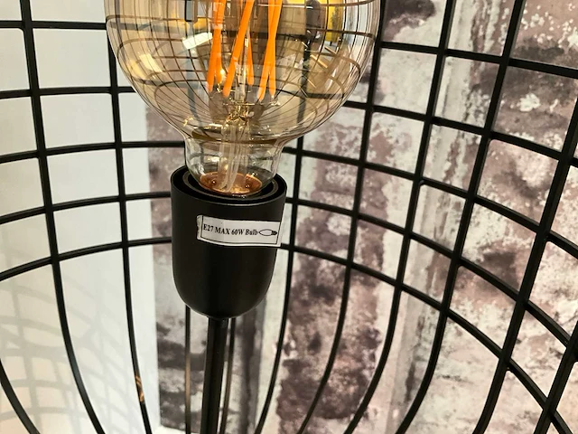 Be pure vloerlamp - afbeelding 2 van  3