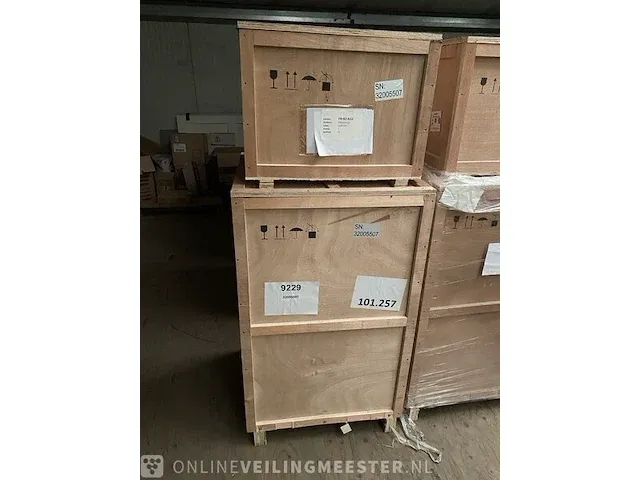Beademingsapparaat nanjing chenwei, cwh-3010 - afbeelding 2 van  9