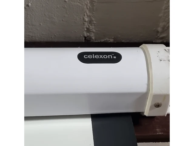 Beamer scherm met projector, televisie en luidsprekers, o.a. epson/philips - afbeelding 2 van  10