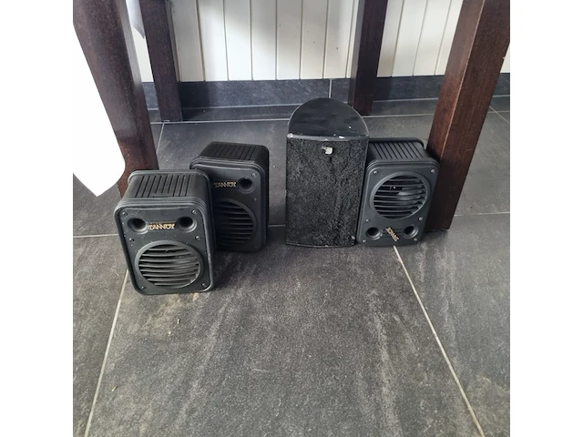Beamer scherm met projector, televisie en luidsprekers, o.a. epson/philips - afbeelding 9 van  10