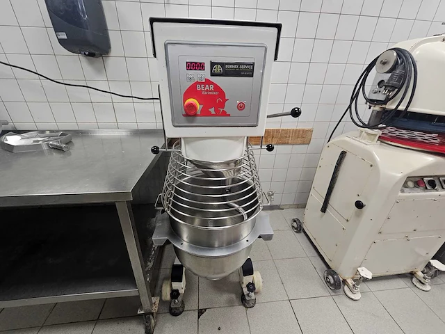 Bear - 2013 - varimixer ar60/vl1 - planeetmenger - afbeelding 1 van  12
