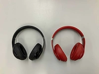 Beats - wireless studio black & wireless studio 3 red (2x) - afbeelding 1 van  3